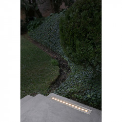 Empotrable LED de suelo para iluminar jardines y terrazas fabricado en acero inoxidable 316 y cristal