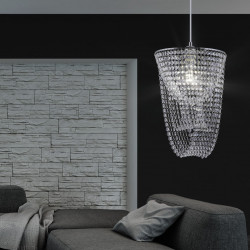 Lámpara de techo clásica, Serie Nareia, armazón metálico en acabado cromo brillo, 1 luz, con elementos decorativos acrílicos.