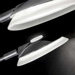 Lámpara Pie de Salón moderno LED, Serie Draco, armazón metálico en acabado cromo brillo