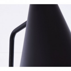 Lámpara de sobremesa moderno, Serie Lisboa, estructura metálica en acabado negro arenado, 1 luz.