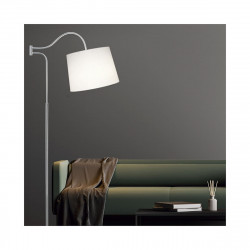 Lámpara Pie de Salón, Serie Sanluri, estructura metálica en acabado níquel satinado, 1 luz, cabezal orientable, con pantalla.