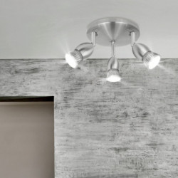 Lámpara plafón moderno, tipo foco, Serie Bala, estructura metálica en acabado níquel satinado, 3 luces, orientables.