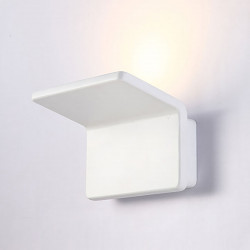 Aplique de pared moderno LED, Serie Double White 20W, estructura metálica en acabado blanco, iluminación LED integrada.