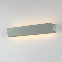 Aplique de pared moderno LED, Serie Vas, estructura metálica en acabado blanco, iluminación LED integrada, 10W vatios