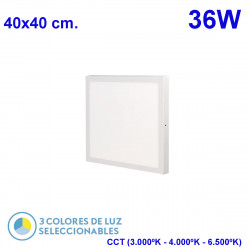 Panel de superficie, Serie Llano, en color Blanco. 40x40 cm. Realizado en aluminio y policarbonato. Tiene una potencia de 36W