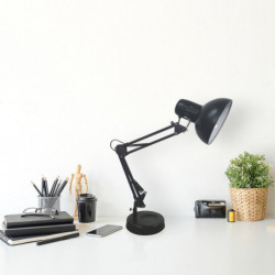 Lámpara Flexo vintage, Serie Rutilo, de color negro mate. De diseño elegante y sencillo realizado en metal.