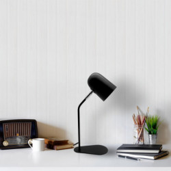 Lámpara Flexo moderno, Serie Didac, de color negro. Realizado en metal y de estilo sencillo.