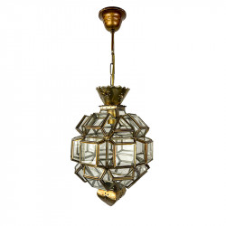La lámpara farol estilo granadino es una pieza de iluminación elegante y sencilla. Está hecha a mano.