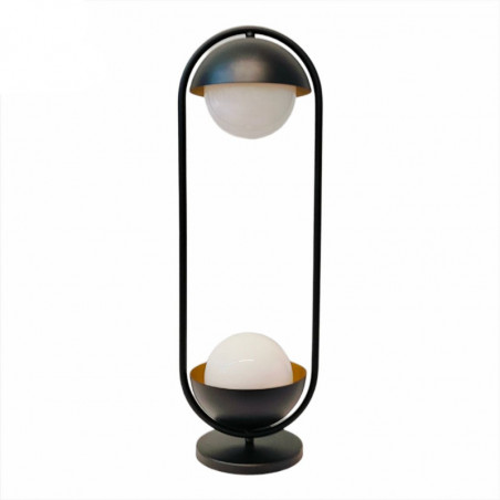 lámpara de mesa moderna de la colección Mayenne se distingue por su diseño elegante y moderno